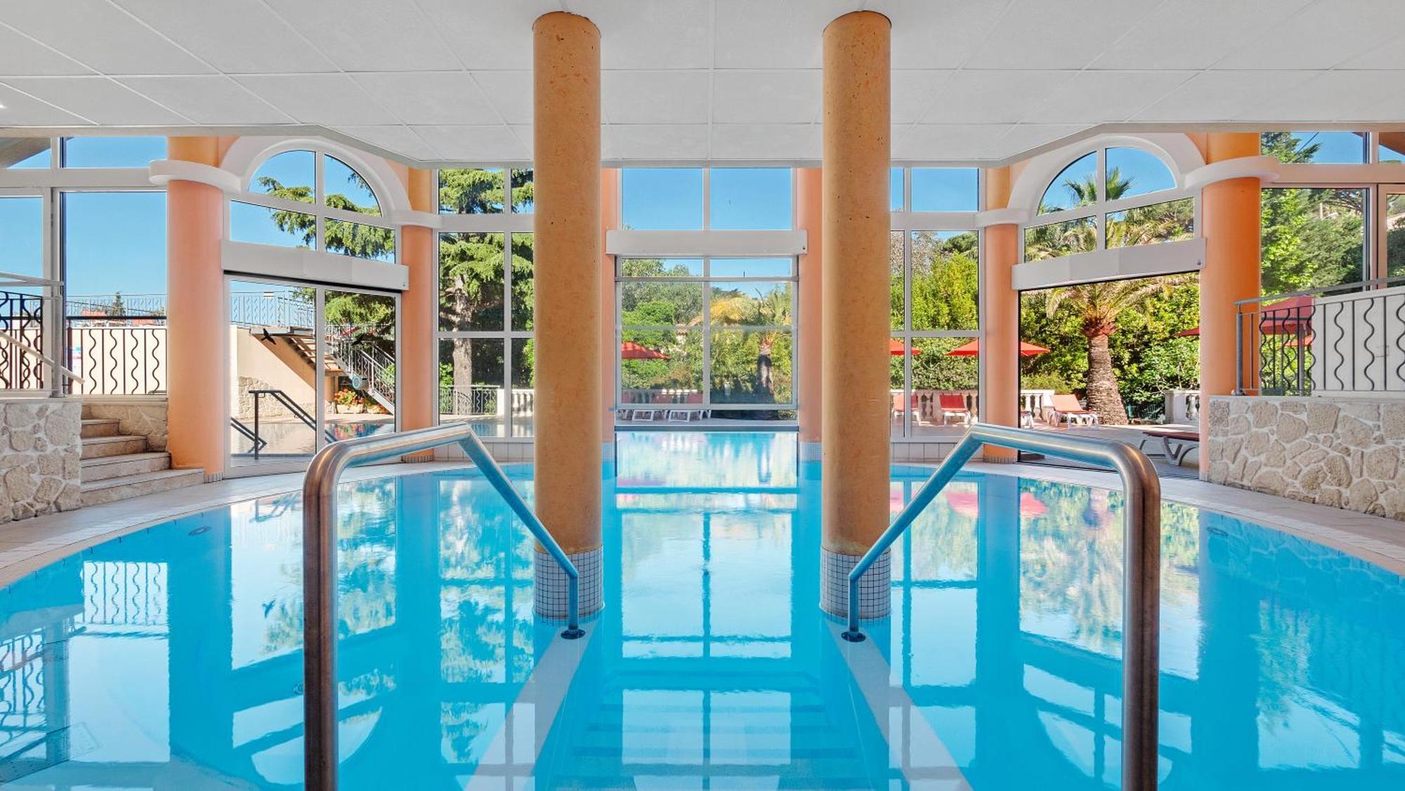 Residence Les Tourelles Сен Максим Екстериор снимка