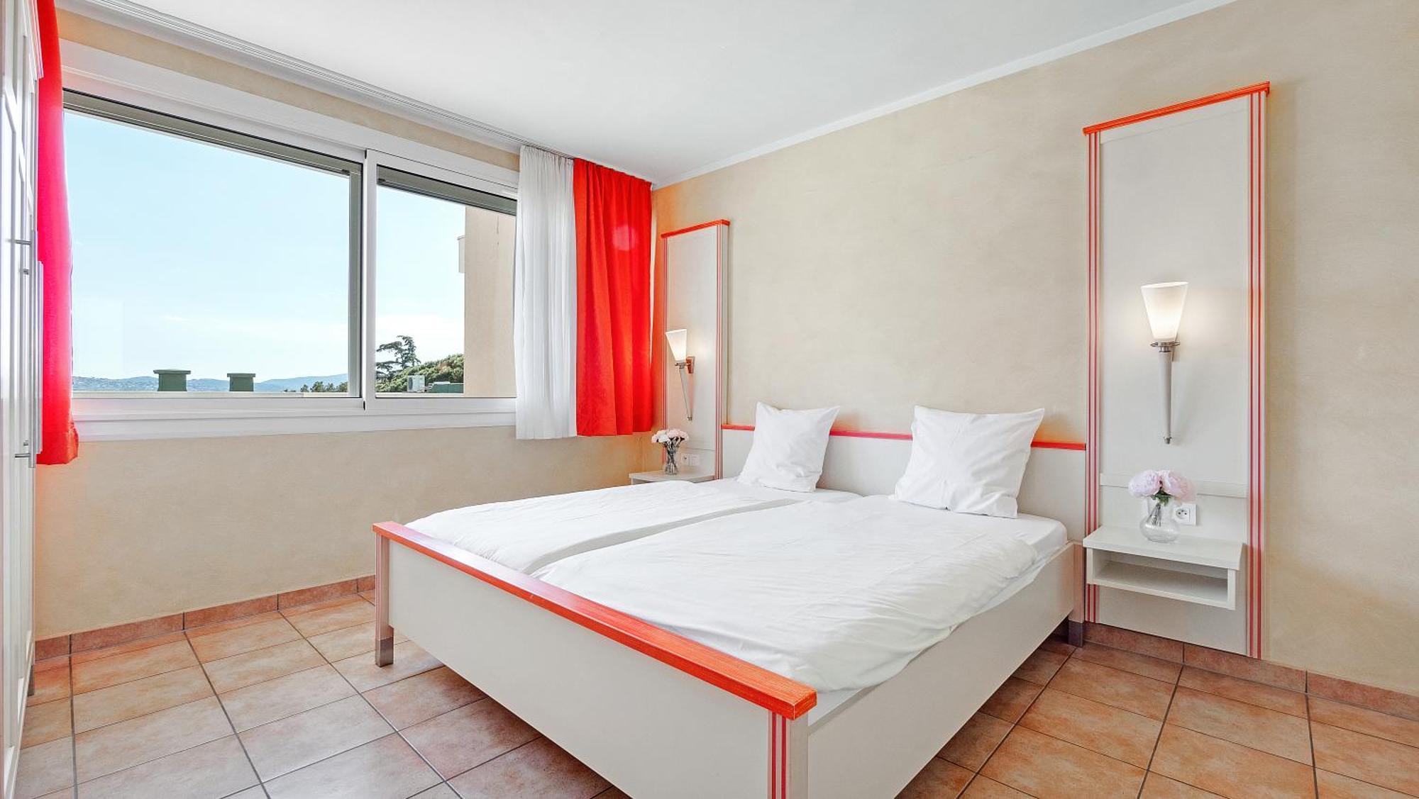 Residence Les Tourelles Сен Максим Екстериор снимка