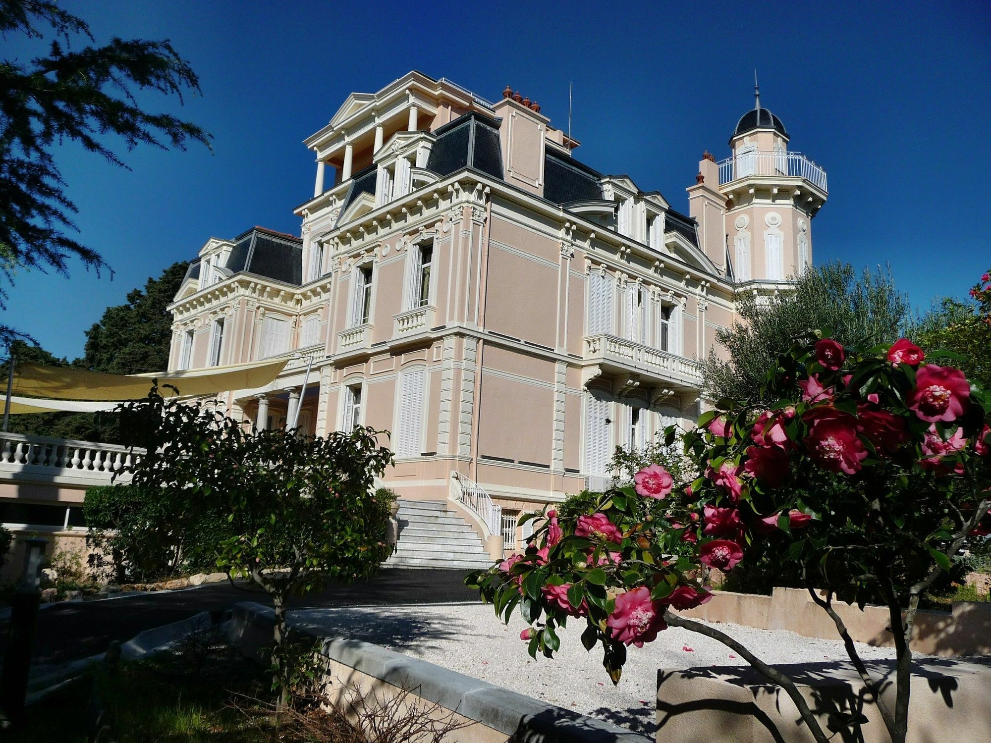 Residence Les Tourelles Сен Максим Екстериор снимка